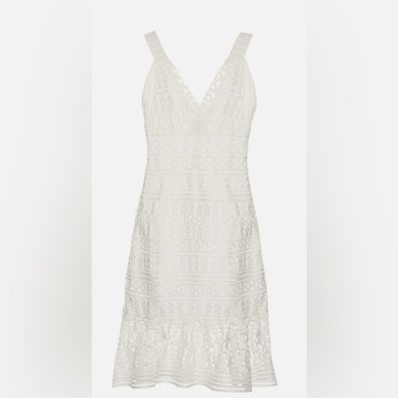 DVF TIANA SLEEVELESS LACE FLOUNCE DRESS Diana Von Furstenberg - Picture 7 of 16